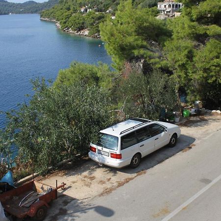 Apartments By The Sea Ubli, Lastovo - 8354 Uble Exterior foto