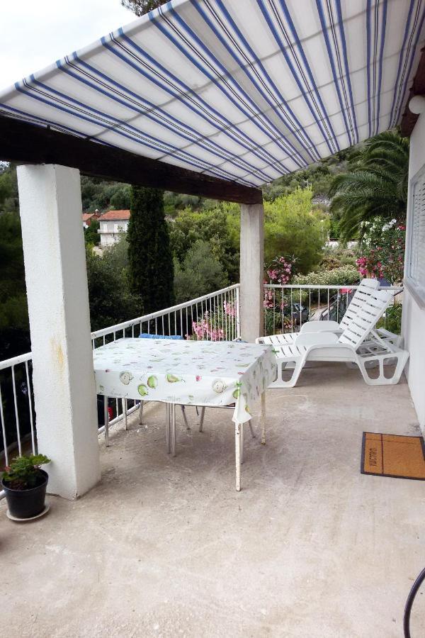 Apartments By The Sea Ubli, Lastovo - 8354 Uble Exterior foto